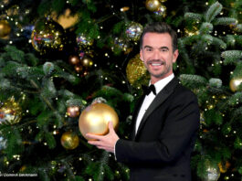 Florian Silbereisen am Weihnachtsbaum