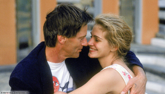 Julia Roberts und Sam Shepard in einer romantischen Szene aus dem Film 