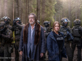 Nicholas Ofczarek und Julia Jentsch in "Der Pass"