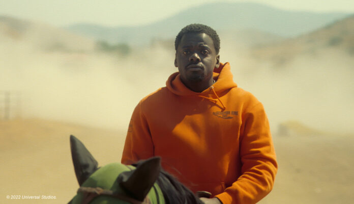 Daniel Kaluuya auf einem Pferd in 