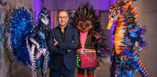 Die 8. Staffel von The Masked Singer: Moderator Matthias Opdenhövel und drei neue Kostüme, unter anderem das Seepferdchen