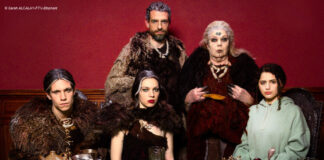 Vadim (Abraham Wapler), Antigone (Ella Pellegrini), Ambroise (Alban Lenoir), Rosa (Annie Mercier), Yasmine (Sonia Faidi) in "Caro Nostra"