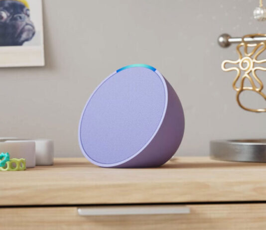 Der Echo Pop, hier in der Farbe Lavendel, ist das neue Modell der Flotte von Alexa-Lautsprechern