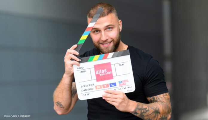 Filip Pavlović am Set von 