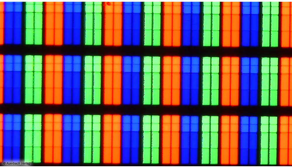 LCD-Panel mit BGR-Subpixelraster: Bildausleuchtung größtenteils homogen, (ca. 80% Homogenität) allerdings unregelmäßige Schattenbildung erkennbar