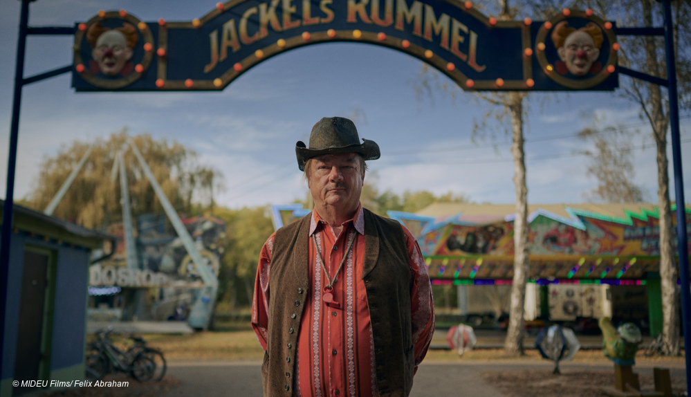 Peter Kurth als Rummelbetreiber in "Spuk unterm Riesenrad"
