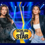 Leony und Stefanie Giesinger posieren mit dem Logo von "Schlag den Star"