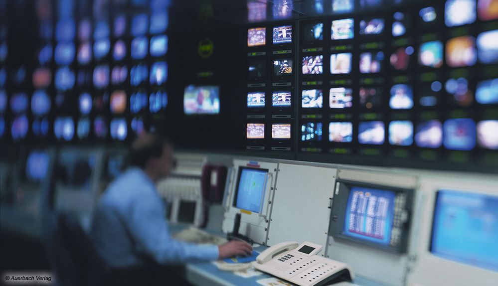 Über Satellit wird eine umfangreiche Anzahl von Sendern bereitgestellt: Nachrichten, Unterhaltung, Sport oder Spartensender – sowie viele internationale Programme