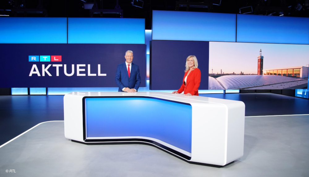 Peter Kloeppel und Ulrike von der Groeben im RTL AKtuell Studio