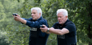 Bewaffnete Ermittler im "Tatort: Schau mich an"