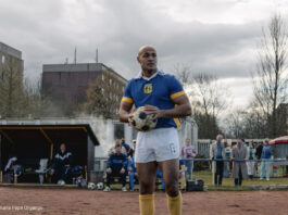 Sam auf dem Fußballplatz