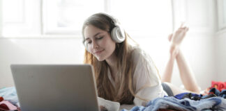 Studentin Notebook