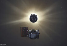 Computermodell der beiden Satelliten von PROBA-3, die in Formationsflug fliegen