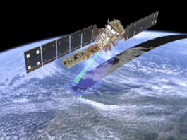 Ein Sentinel-1 Satellit der Esa im Orbit (Animation)
