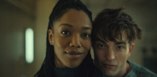 Naomi Ackie und Robert Pattinson