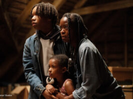 Die Familie in "The Woman in the Yard"