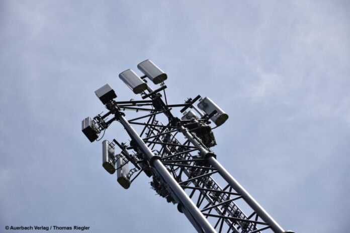 Das Antennenfeld im Detail. Nach Auskunft eines Anwohners wurde die Anlage erst im Frühjahr 2019 errichtet
