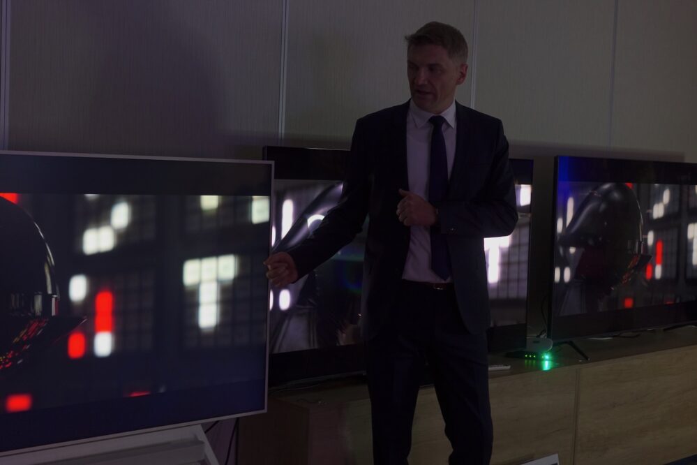 TCL QLED LCDs 2025