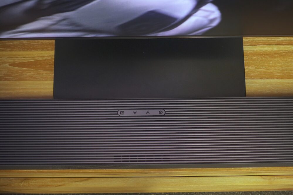 Samsung S95F Q Symphony Soundbar