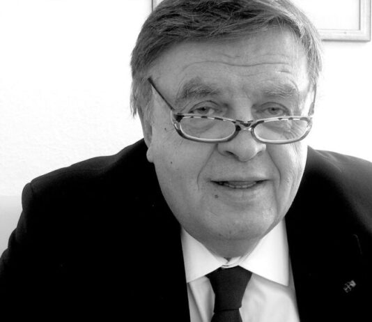 Helmut Thoma