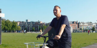 MagentaTV Herr Raue reist Amsterdam