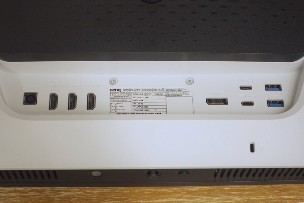 BenQ EX321UX Anschlüsse