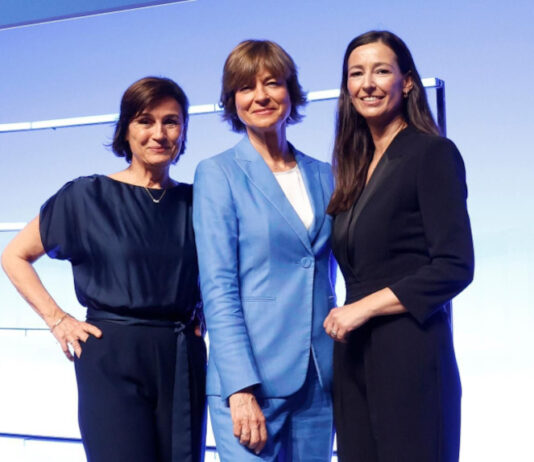 Sandra Maischberger, Maybrit Illner und Pinar Atalay bei den Horizont Awards