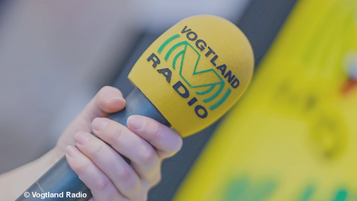 Vogtland Radio wird mit Ende 2025 eine seiner UKW-Frequenzen einstellen
