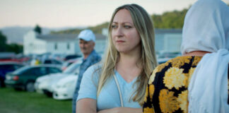 Alisa in Potocari, am Tag des Gedenkens an den Völkermord von Srebrenica.