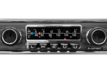 Modernes Digitalradio im Retrolook von Blaupunkt.