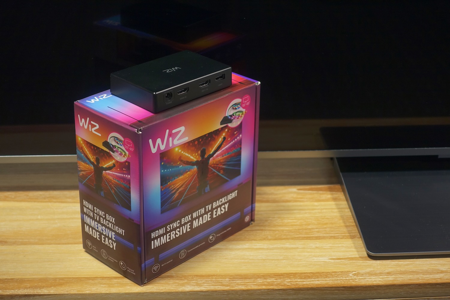 WiZ HDMI Sync Box