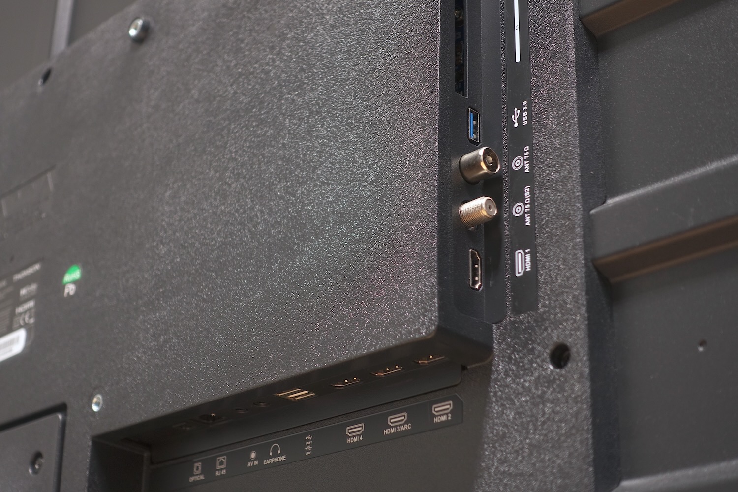 thomson-50qg7c14 Anschlüsse