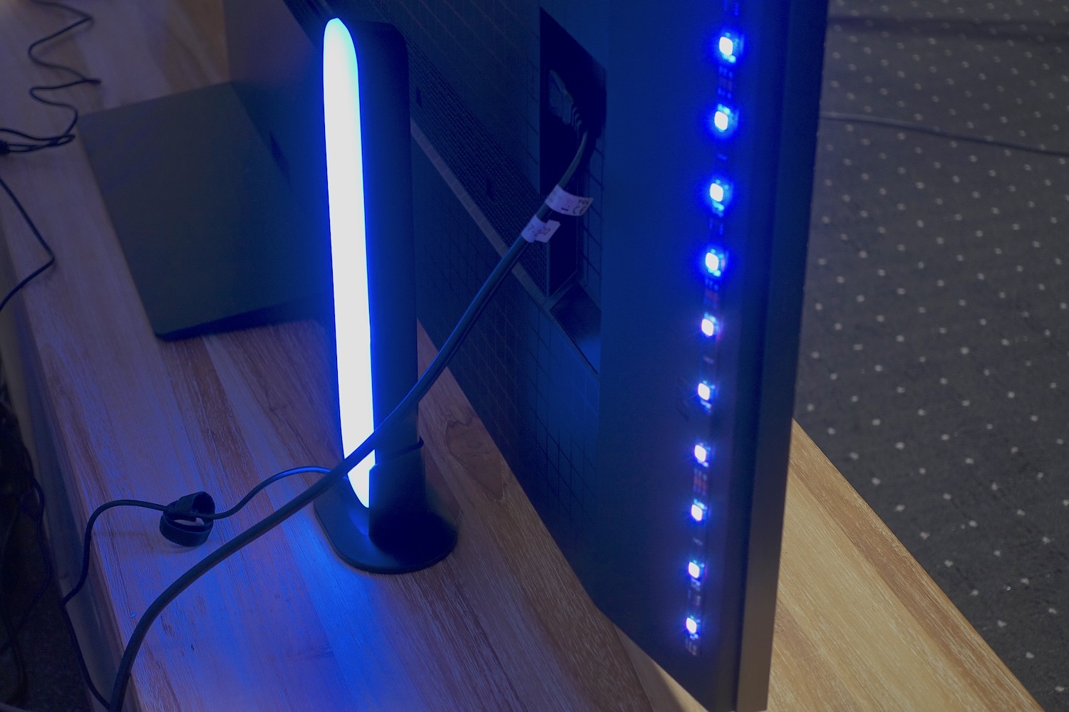 WiZ Gradient Lightbars