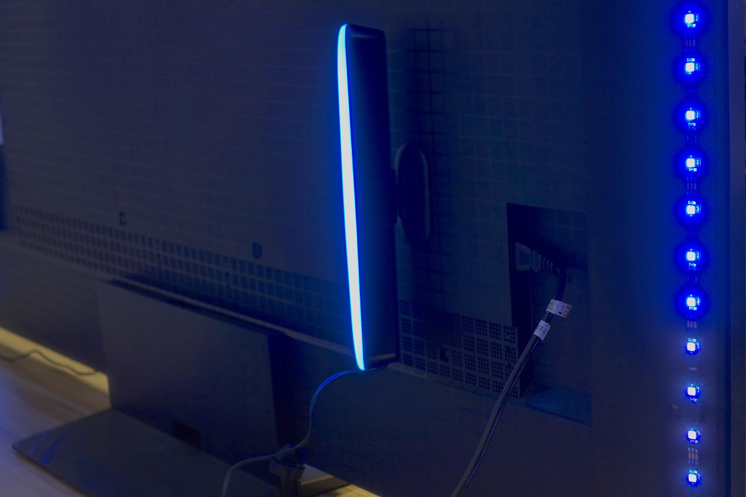 WiZ Gradient Lightbars