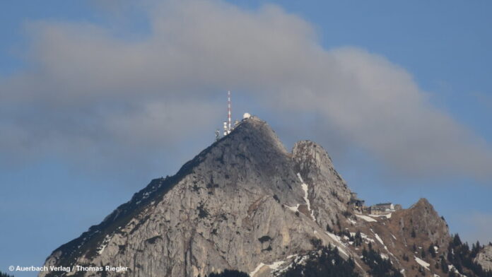 Die Ursache für die DVB-T2-Leistungsreduzierung am Sender Wendelstein liegt in einem Blitzeinschlag