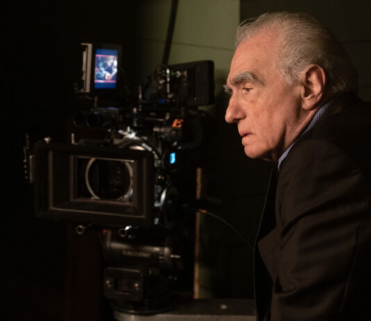 Martin Scorsese mit einer Kamera