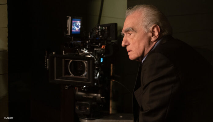Martin Scorsese mit einer Kamera
