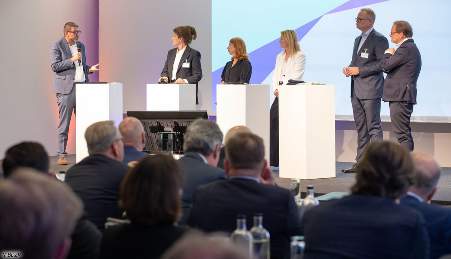 Zeitungsverleger-sehen-inzwischen-medialen-Kriegszustand-mit-Google-und-Co-