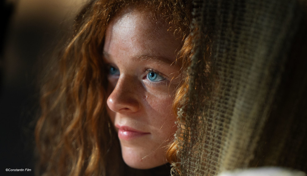 "Momo", Alexa Goodall